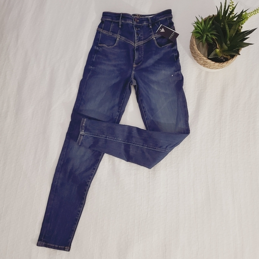 GUESS Jeanologia Retro High Rise V-Yoke Denim Jeans NWT - Picture 4 of 15